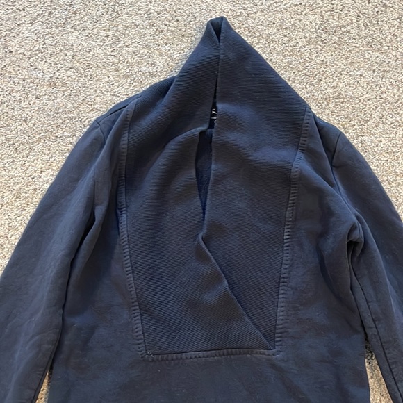 Citizens of humanity sweater - Picture 2 of 5